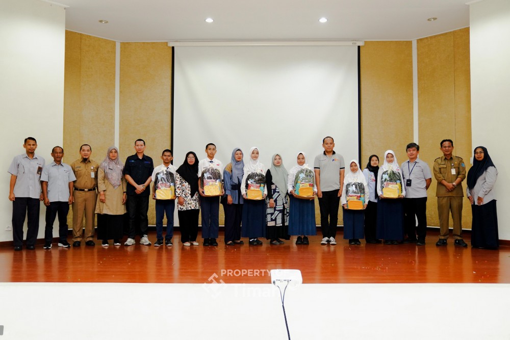 Harumkan Asa, Lepas dengan Haru: Orang Tua Hantarkan Anak ke Pondok Pesantren Pemali PT Timah