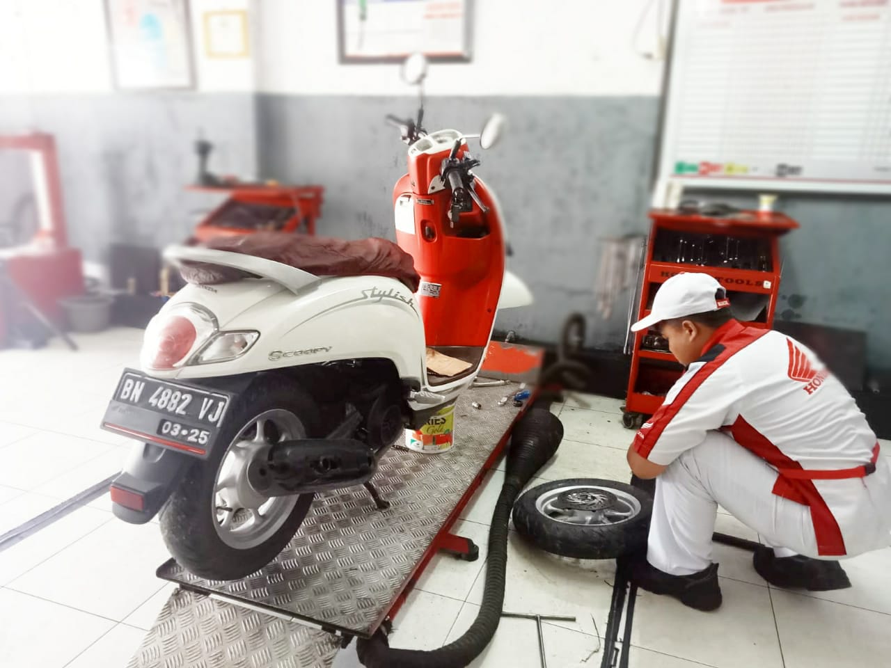 Honda Babel Berikan Layanan Service Bergaransi dan 