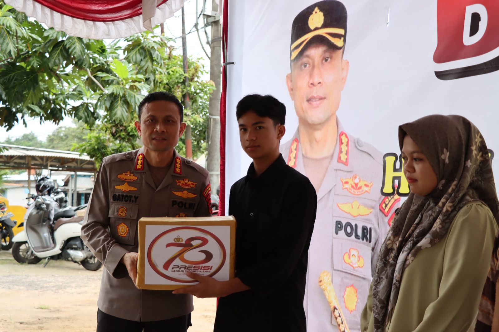 Sambut HUT Bhayangkara ke-78, Polresta Pangkalpinang Bagikan 1.000 Paket Bansos ke Masyarakat Kurang Mampu