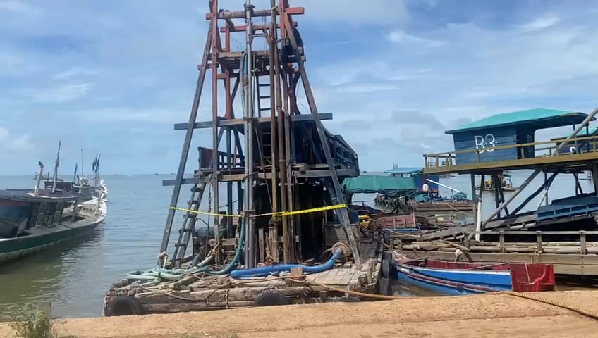 Tim Gabungan Berhasil Amankan Ponton Ilegal, Pemilik Ponton Kabur 