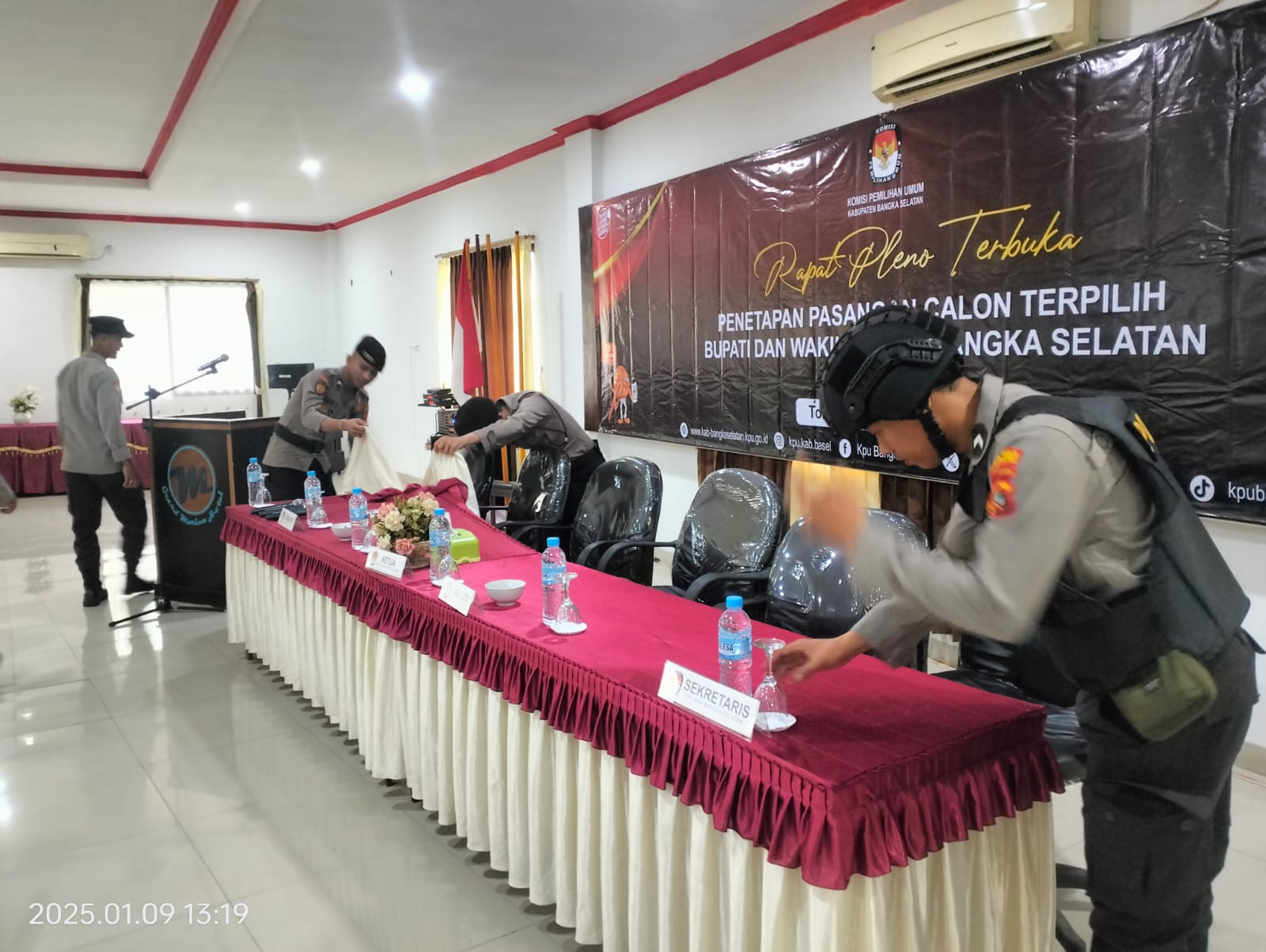 170 Personel Polres Basel Amankan Proses Pleno Terbuka Penetapan Bupati dan Wakil Bupati Terpilih 