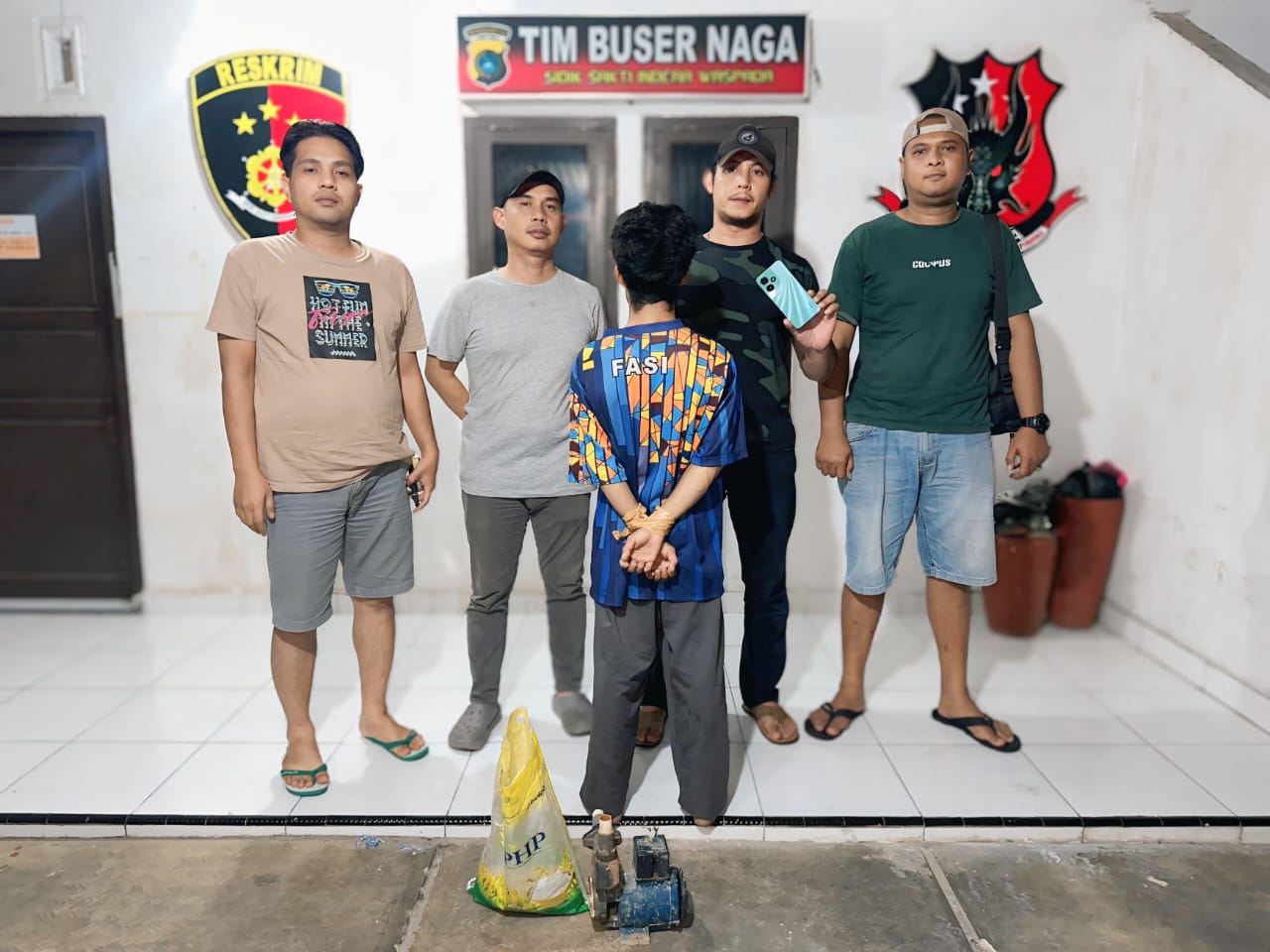 Pemuda Gabek Nekat Curi HP Tetangga Demi Beli Sabu, Miras dan Judol