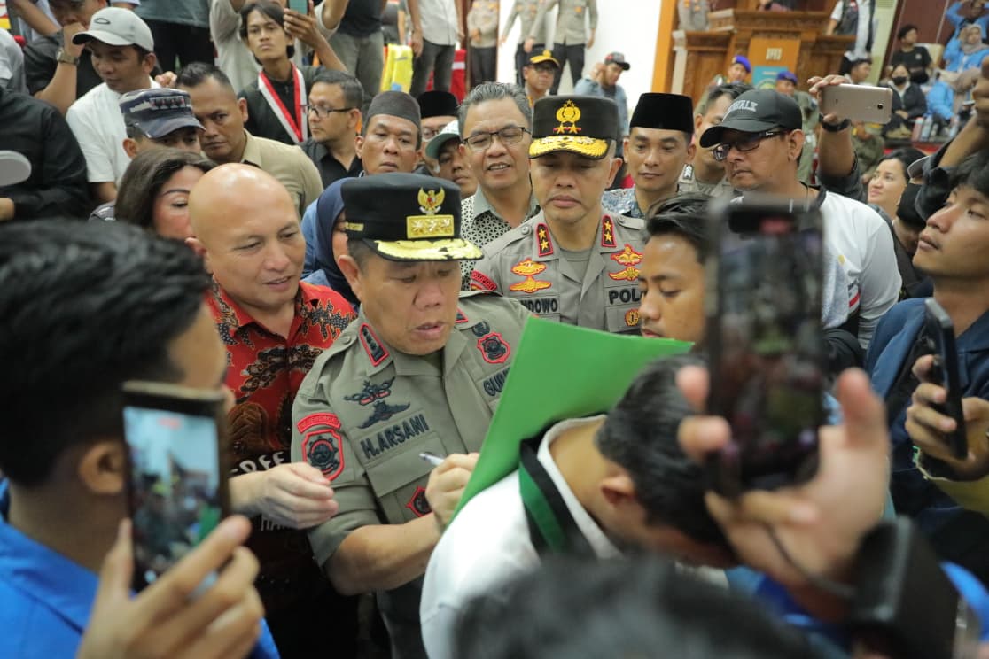 Gubernur Apresiasi Mahasiswa Sampaikan Aspirasi dengan Damai