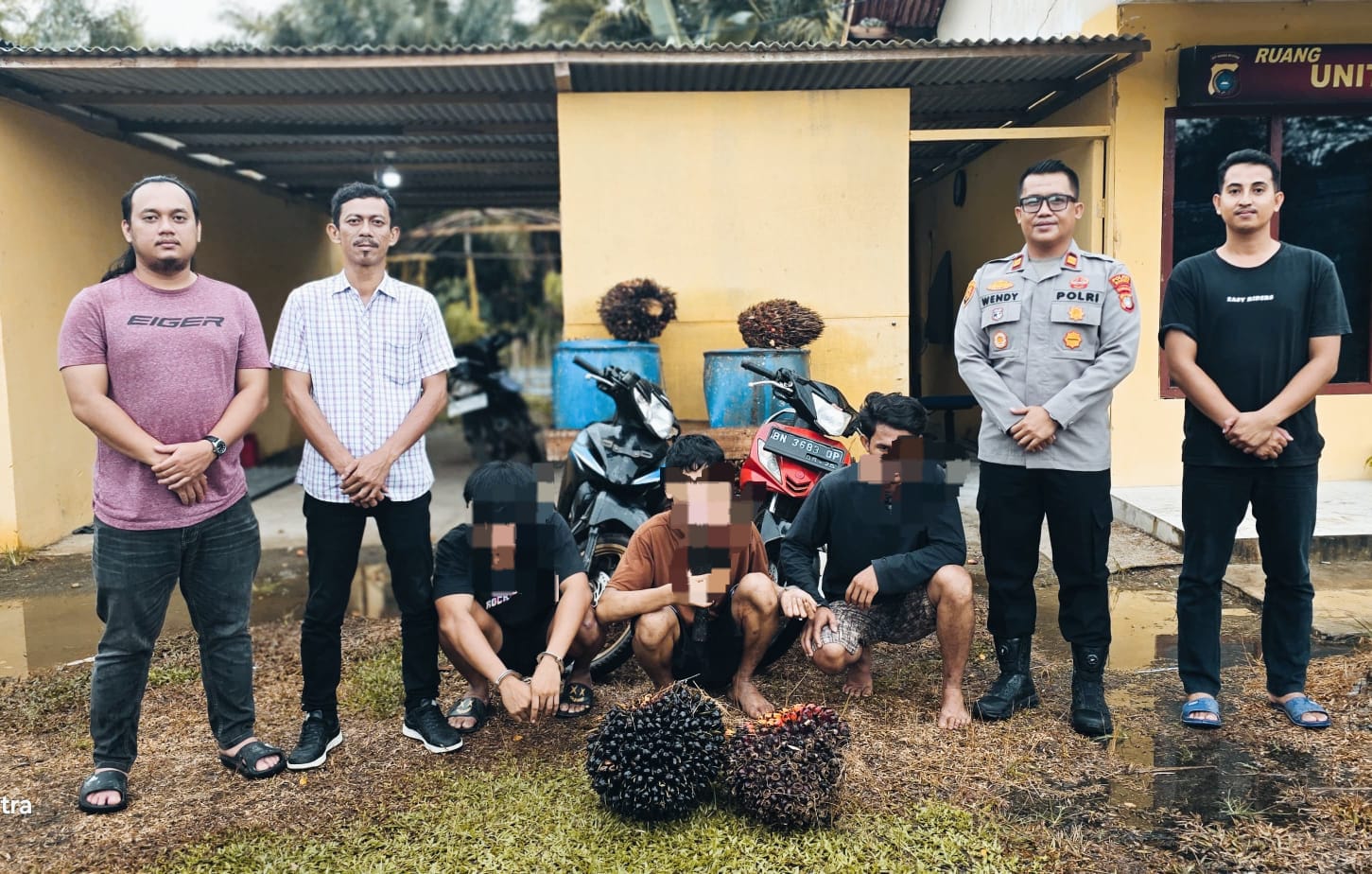 Tiga Pria Ditangkap, Aksinya Maling Sawit di Desa Rukem