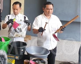  Keluarga Redho Isi Penantian dengan Rutin Yasinan