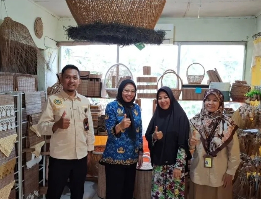 UMKM Kerajinan Lidi Nipah Babel Tembus Pasar Prancis