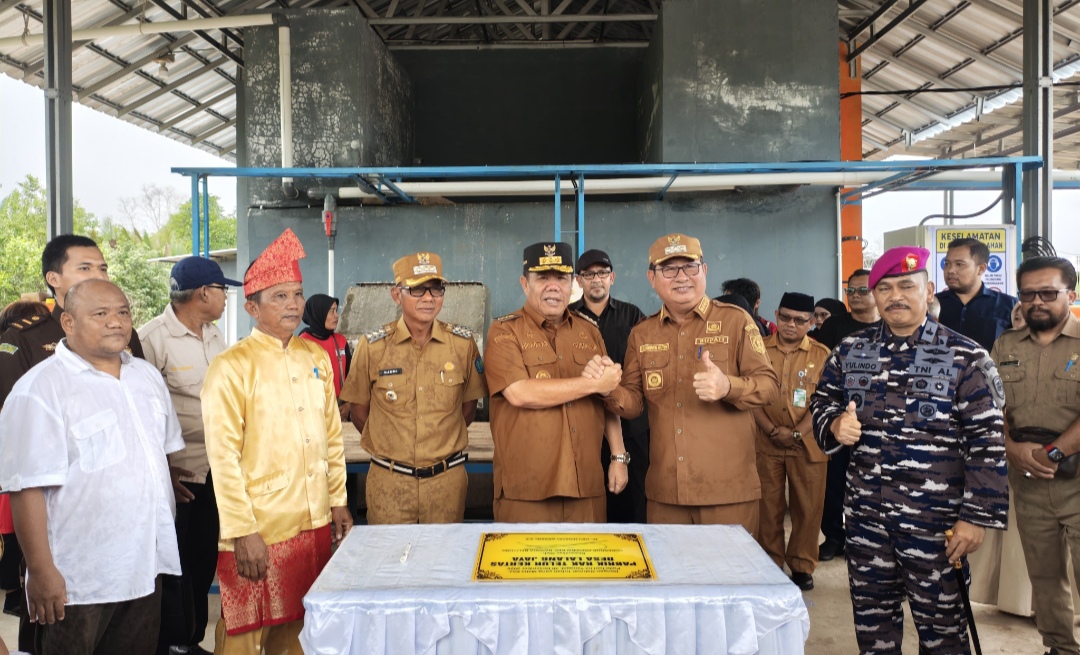 Dari Desa untuk Babel: Gubernur Hidayat Arsani Resmikan Pabrik Rak Telur di Beltim