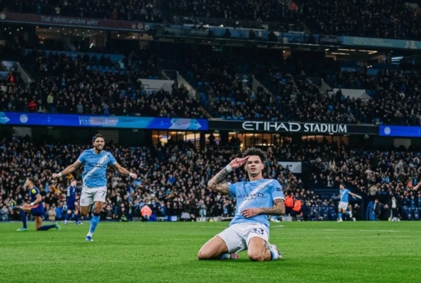 Kalahkan Newcastle, Manchester City Arsenal Tinggal Selisih 2 Poin