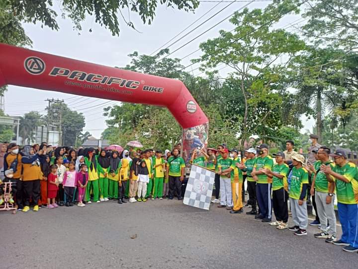 Ribuan Warga Bateng Meriahkan Jalan Sehat Muktamar Muhammadiyah dan Aisyiyah ke-48 