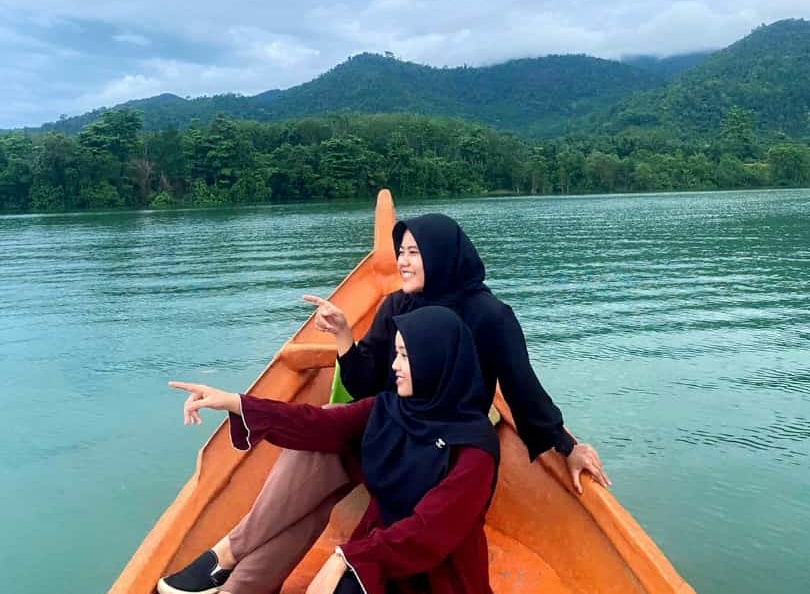 Danau Pading, Rekomendasi Wisata Healing di Bangka Tengah