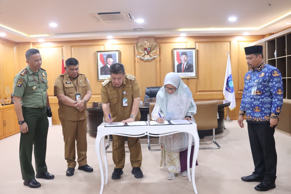 Gubernur Hidayat Arsani dan Yayasan Sahabat Cipta Teken MoU Pendanaan RBP REDD+