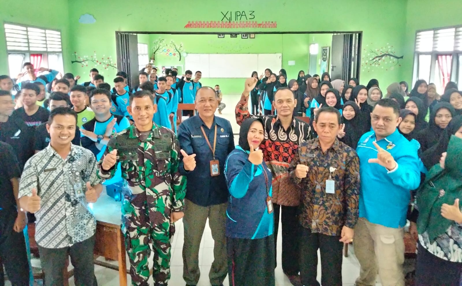 Korem 045/Gaya Bekali Siswa SMA 1 Puding Besar dengan Wawasan Kebangsaan