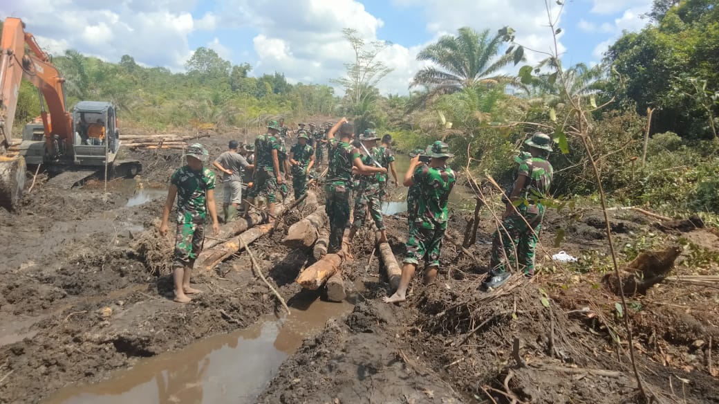 Progres TMMD Kodim 0431/BB, Mulai Pembangunan Jembatan Kayu