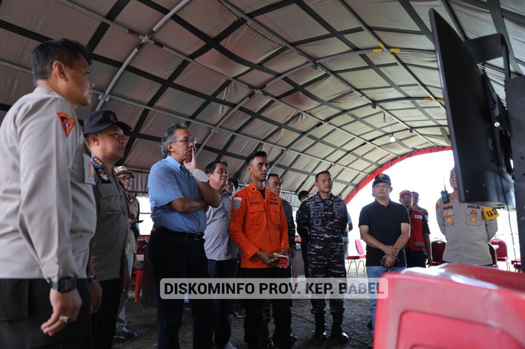 Kunjungi Posko SAR Helikopter P-1103, Pj Gubernur Optimis Korban Terakhir Segera Ditemukan