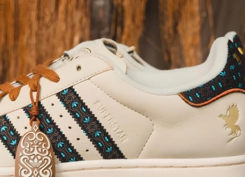 Sepatu Adidas Edisi Papua Ini Keren Banget, Ada Ikon Burung Cendrawasih