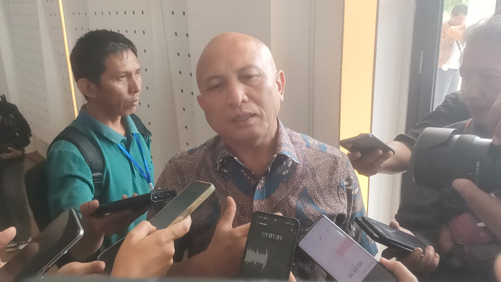 Ketua DPRD Babel Hadiri Pengukuhan 3 Guru Besar dan Dua Dekade Berdedikari UBB