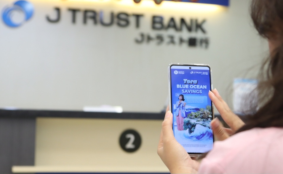 Komitmen Terapkan ESG Perusahaan, J Trust Bank Luncurkan Program Tora Blue Ocean Savings