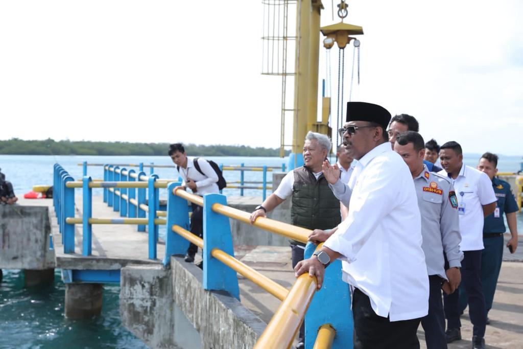 Pj Gubernur Safrizal Tinjau 2 Pelabuhan di Belitung