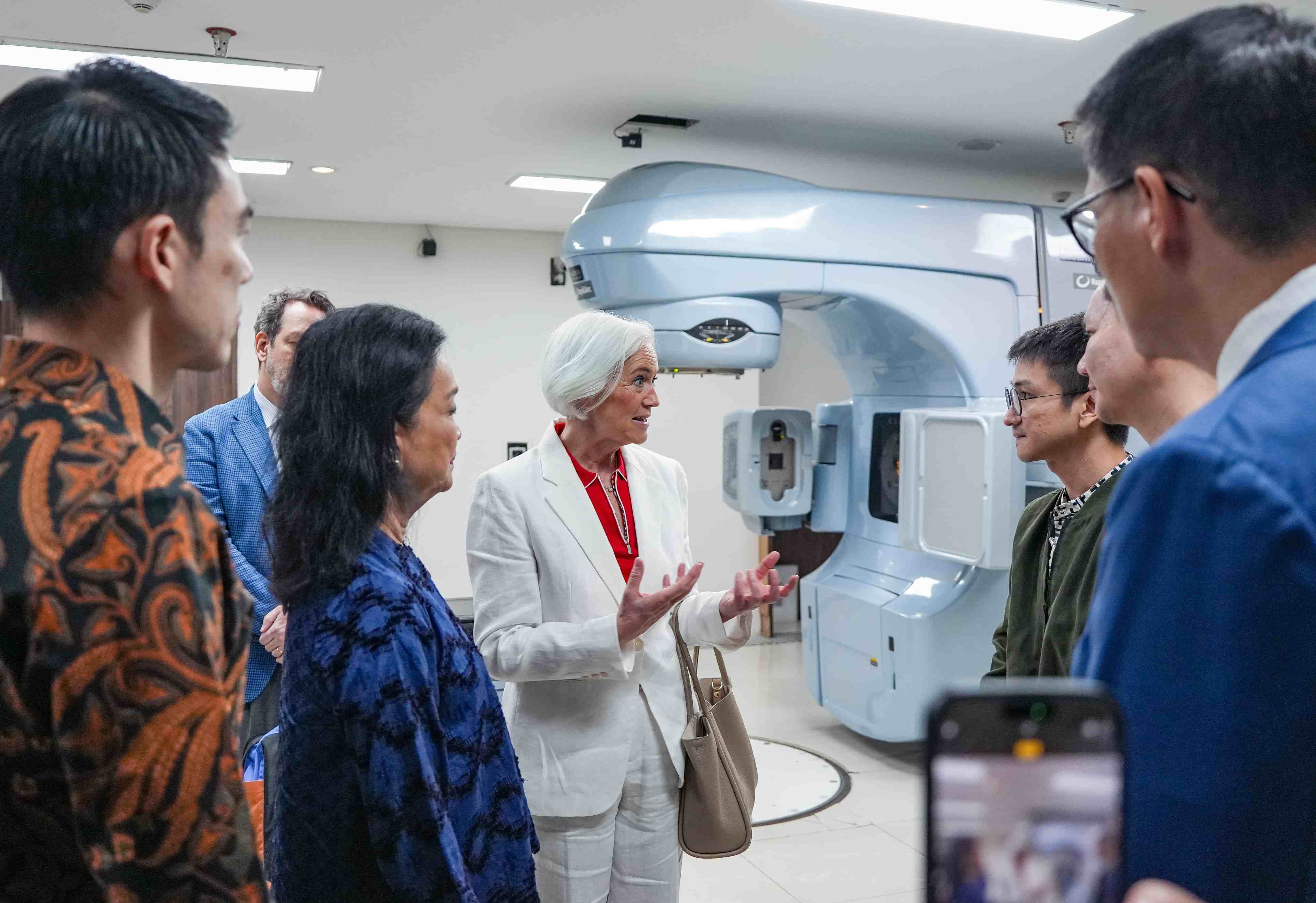 Dorong Pengembangan Layanan Kesehatan Berkelanjutan, Delegasi Tingkat Tinggi Swedia Kunjungi Siloam Hospitals