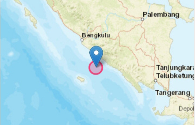 BREAKING NEWS: Gempa 6.2 Mg Guncang Bengkulu