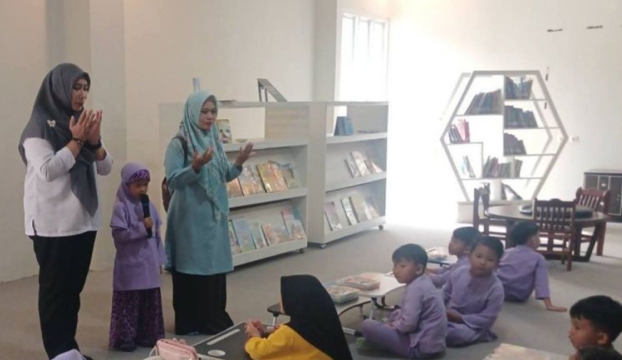 Perpusda Bangka Barat Kuatkan Pengalaman Literasi Anak Sejak Dini