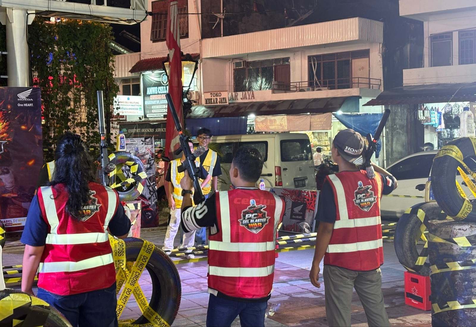 PCX Gel Blaster War, Adu Strategi & Aksi di Bundaran Satam Belitung