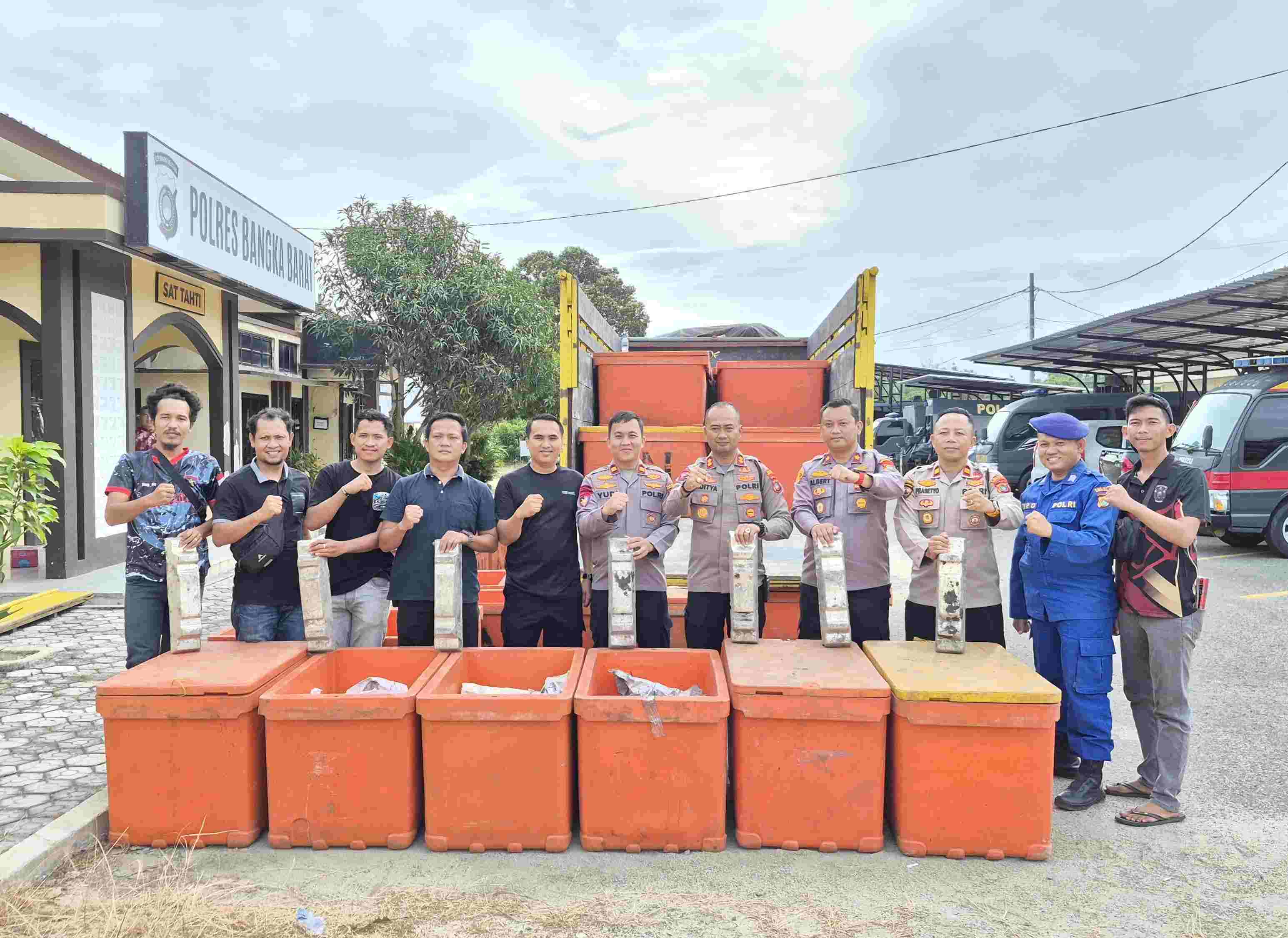 Penyelundupan di Babar Terbongkar! Manifes Udang Ternyata Balok Timah Rp 5 Miliar