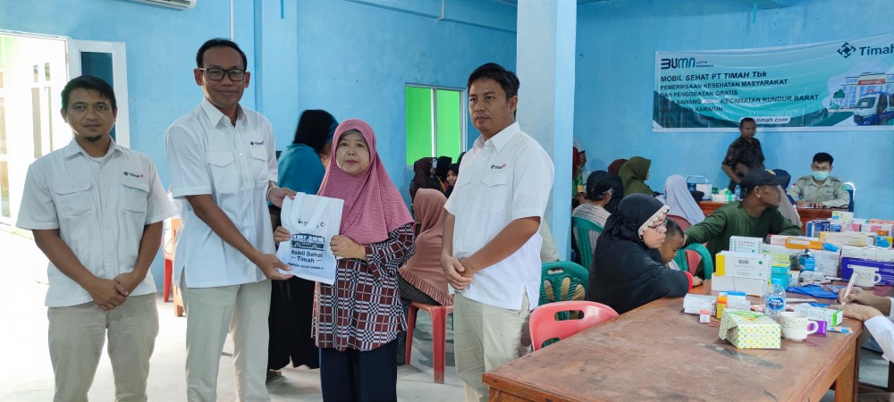 Mobil Sehat PT Timah Tbk Kunjungi Masyarakat Sawang Selatan, Ratusan Warga Jalani Pengobatan   