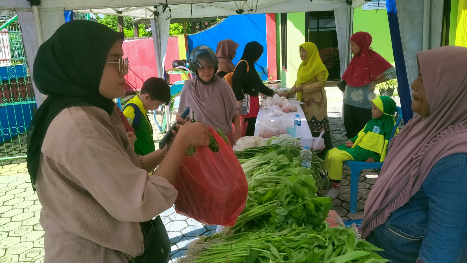 PD Aisyiyah Bangka Buka Bazar Pangan