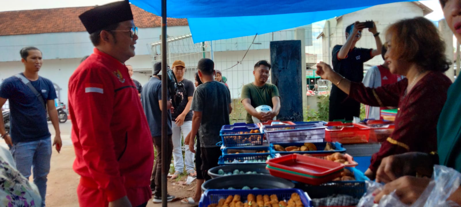 Kunjungi Kuliner Ramadan Himpang 5, Bupati Riza Dapat Keluhan Ini