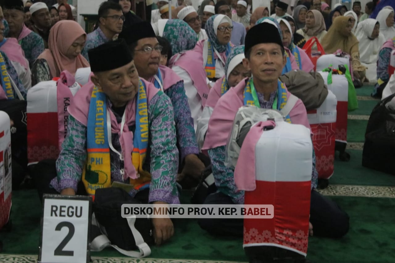 Beri Pengarahan Kepada Calon Jemaah Haji Belitung, Pj Gubernur Suganda: Harus Sabar, Fokus, dan Kompak