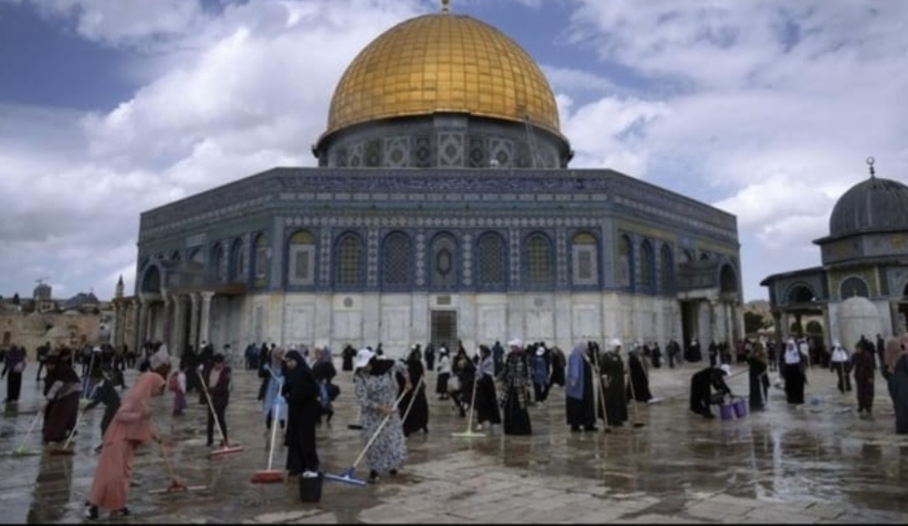 Biadabnya Tentara Israel, Tembak Warga Palestina di Pintu Masuk Masjid Al-Aqsa