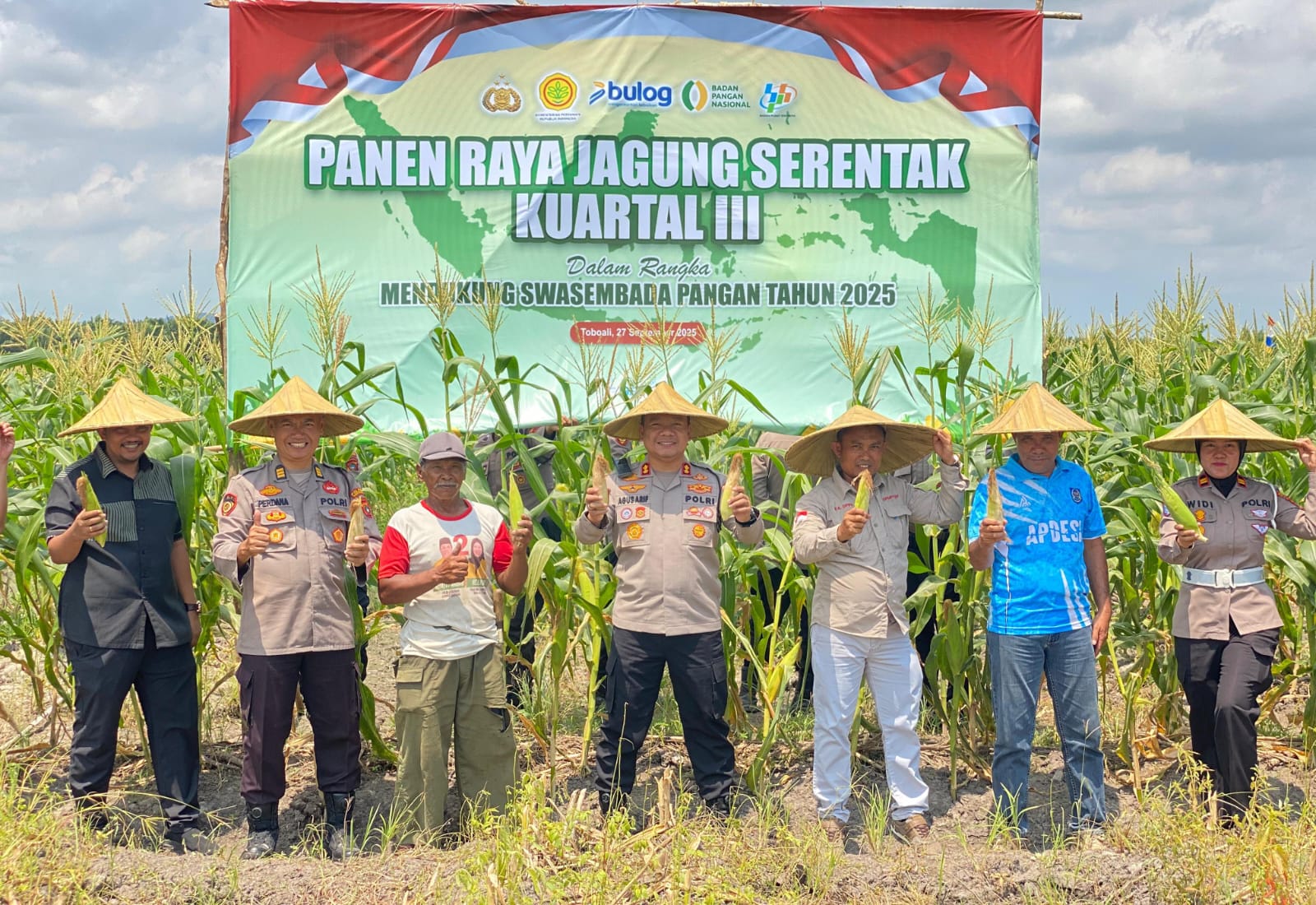 Dukung Swasembada Pangan Nasional,  Polres Basel Panen Raya Jagung 