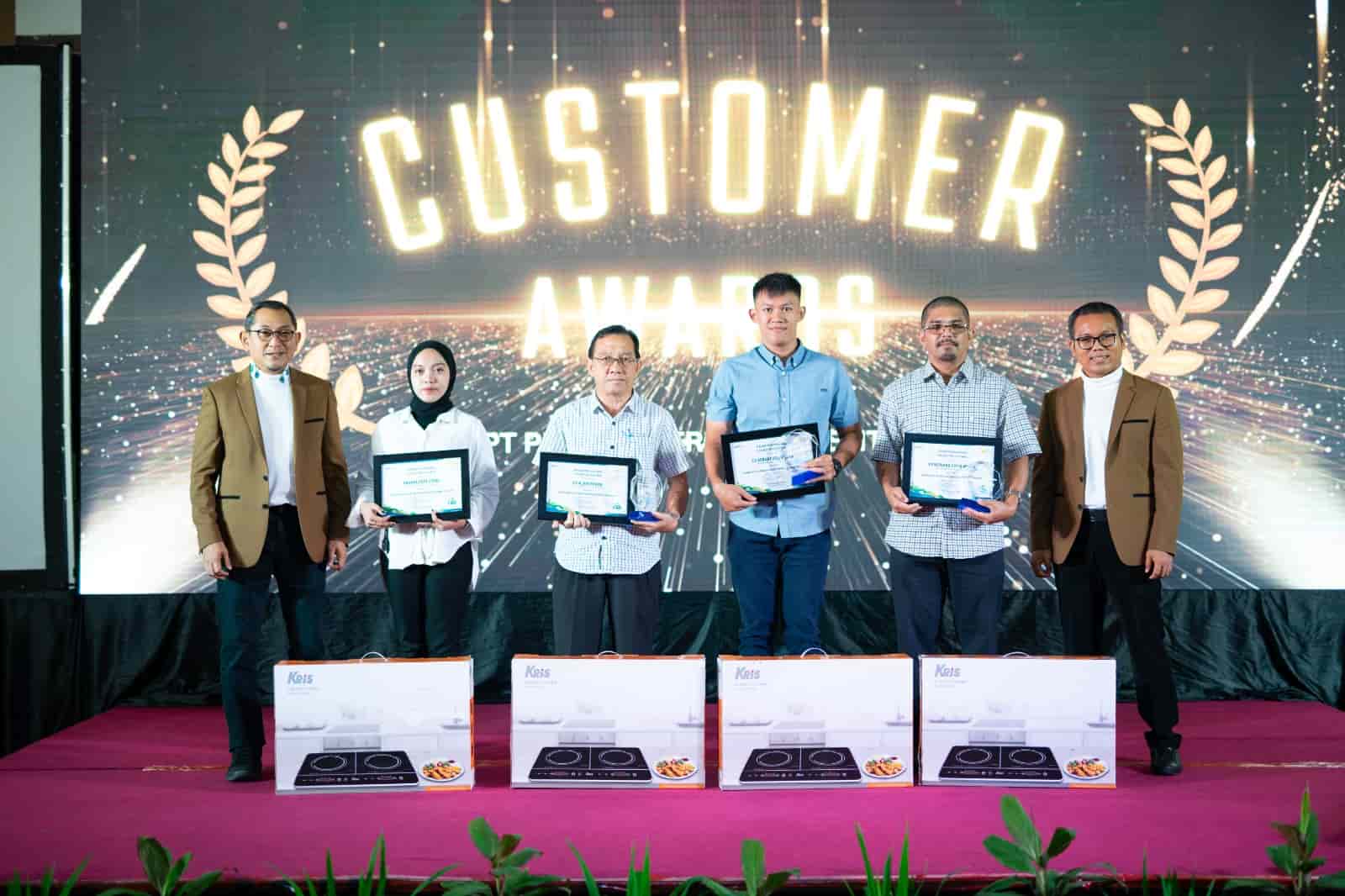 PLN Berikan Penghargaan Kepada Pelanggan dalam Customer Gathering di Belitung