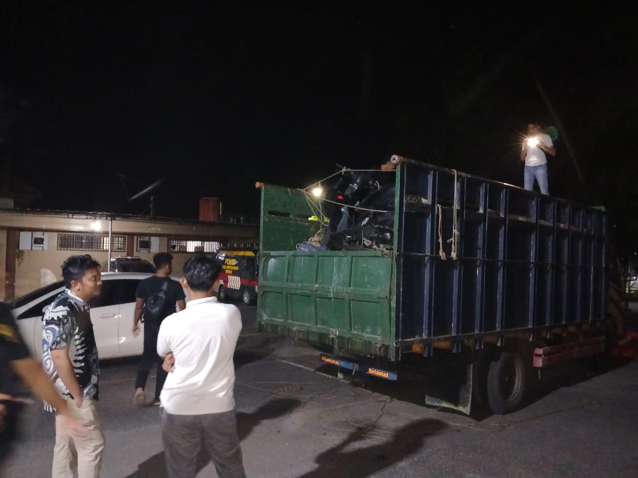 Polres Basel Periksa Lima Truk dari Belitung, Polda Babel Sebut Terkait Dugaan Pengiriman Timah