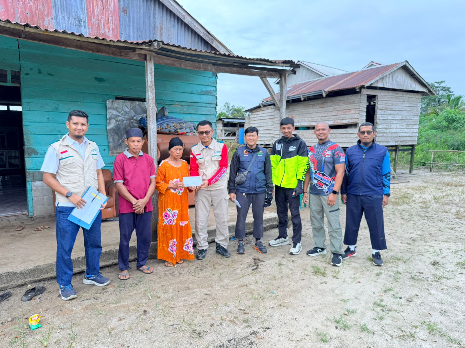 Komunitas Motor PLN Babel Tebar Manfaat untuk Masyarakat Sungai Selan