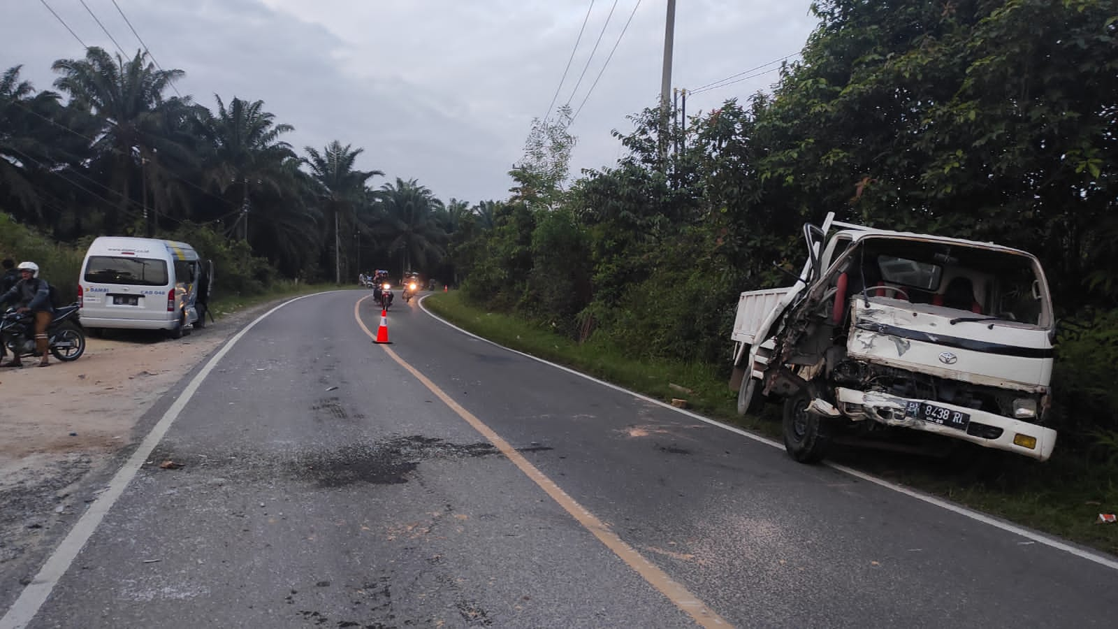 Tabrakan Travel Damri dan Truk Engkel, Diduga Kelalaian Pengemudi Truk