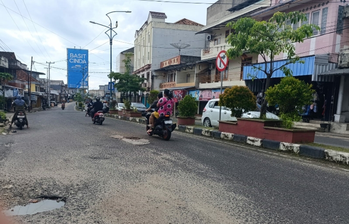 Segini Total Biaya yang Dikeluarkan Oleh Pemkab Basel Untuk Peningkatan Jalan Jenderal Sudirman 