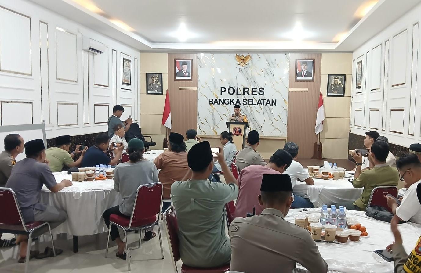 Buka Puasa Bersama, Kapolres Basel Sebut Jadikan Media Sebagai Instrumen Evaluasi Kinerja