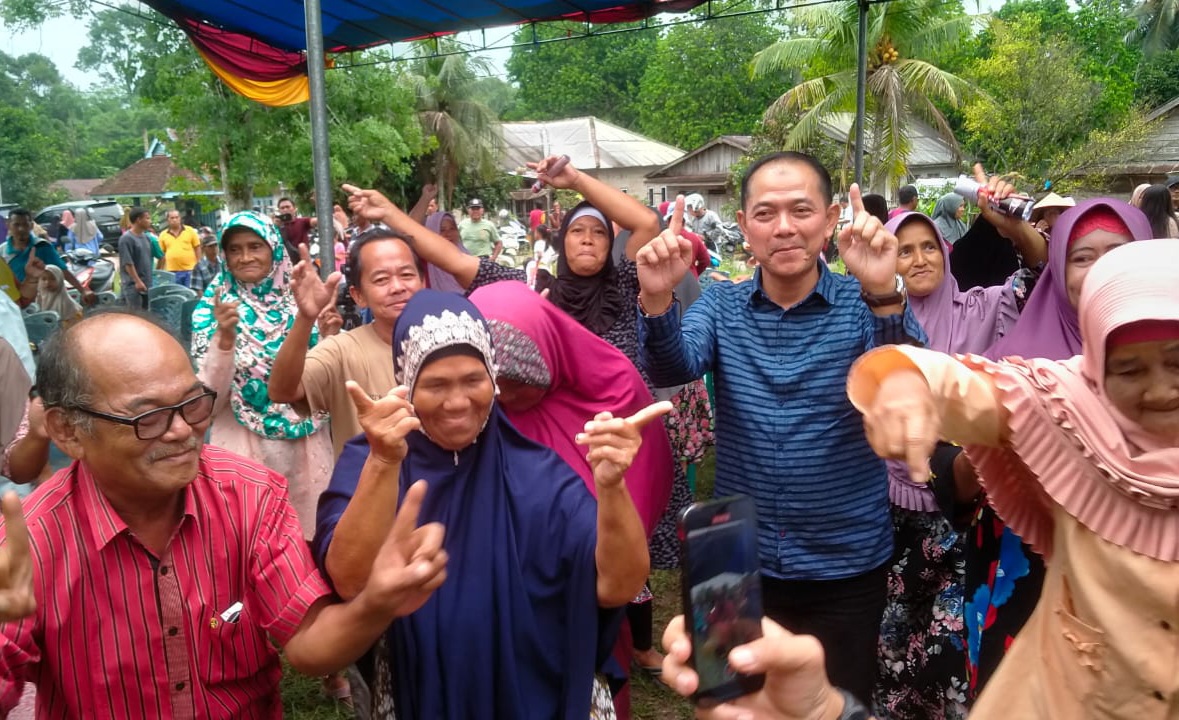 Warga Banyu Asin Ngeluh Sawah Kurang Air, Cabup Mulkan Janjikan Ini