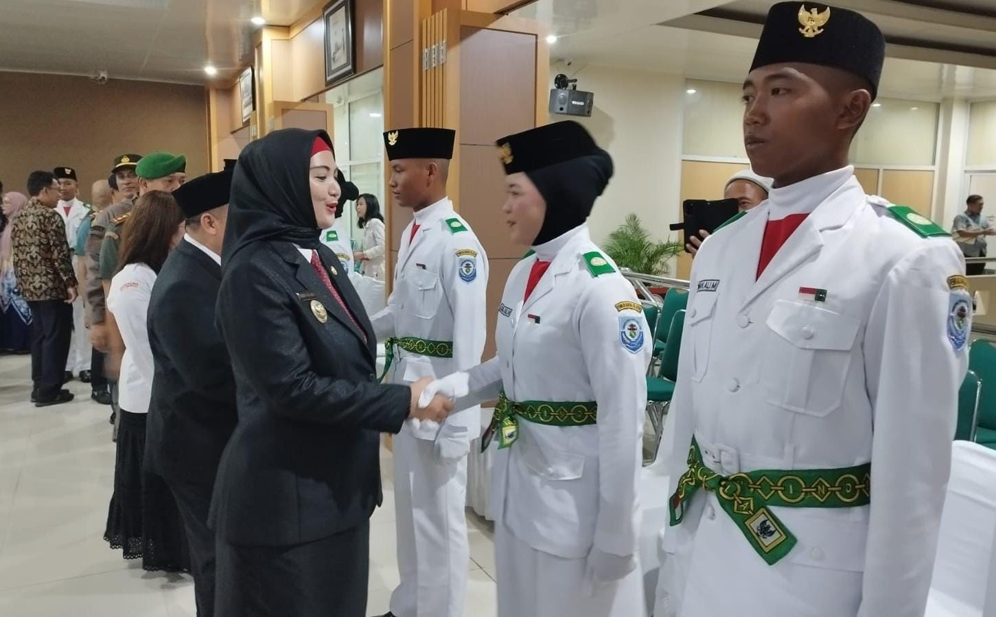 30 Paskibraka Dikukuhkan, Debby Pesan Ini 