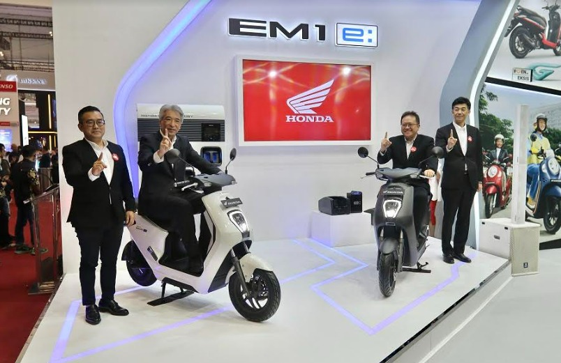 Sepeda Motor Listrik Honda EM1 e: Resmi Diluncurkan AHM, Menjawab Penantian Konsumen Indonesia