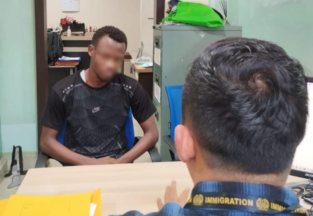 Main Bola Tarkam di Bangka Barat, Warga Negara Pantai Gading Dideportasi Imigrasi Pangkalpinang