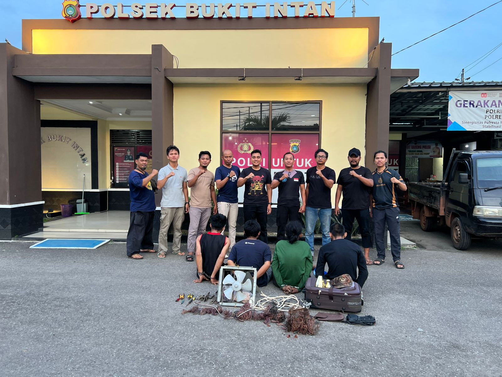 4 Pelaku Curat di Pangkalpinang Diamankan Polsek Bukit Intan, Modus Masuk Rumah Kosong dan Bongkar Kabel