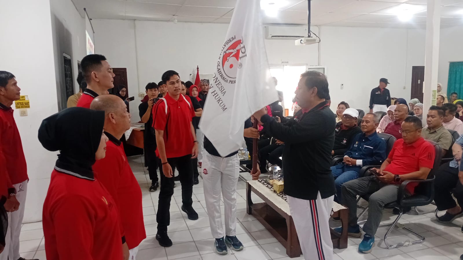Wali Kota Lantik Pengurus DPC Porpi Pangkalpinang 