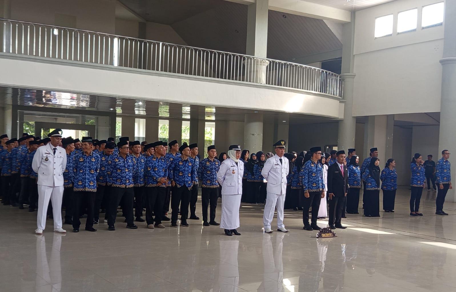 Lantik Ratusan ASN Pemkab Basel, Bupati Riza Tekankan Hal Ini 