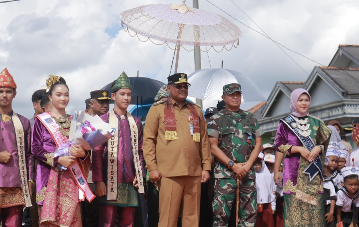 TMMD Buka Jalan di Tepus, Pj Gubernur Safrizal: Bukti Nyata TNI untuk Masyarakat