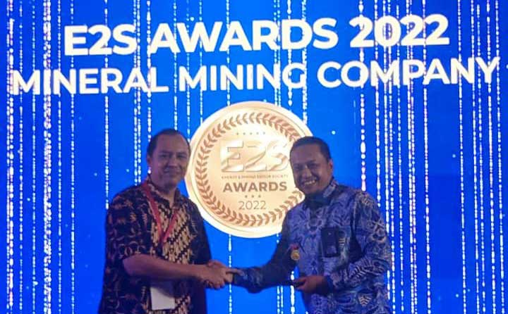 Sekper PT Timah Tbk Raih Best Corporate Secretary Mineral Mining Company dalam Ajang E2S Awards 