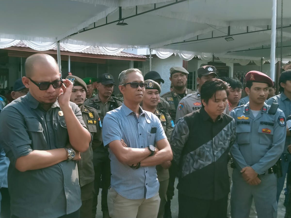 Dikepung Ratusan Relawan Rato-Ramadian, KPU Bangka Tegaskan Tak Pernah Nyatakan Ijazah Rato Palsu