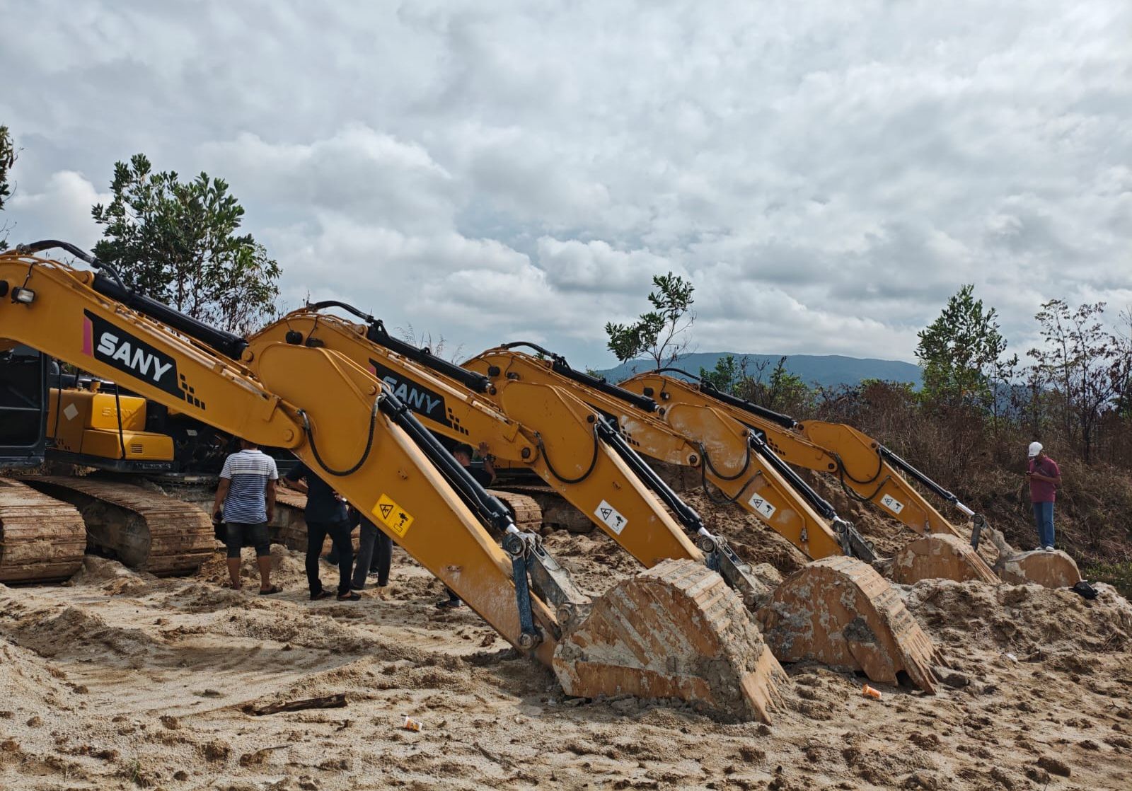 Tim Satgas PKH Amankan Lagi 9 Excavator di Hutan Lubuk, Ty Diduga Sang Pemilik